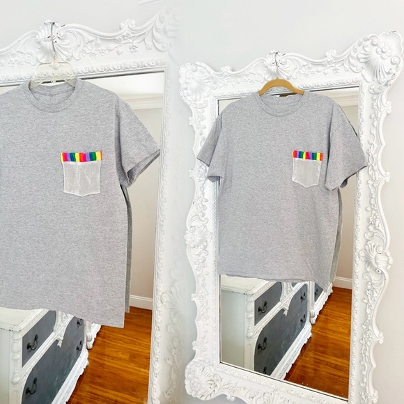 New York Couture 80’s Disney Epcot Remake Silver Rainbow Pocket T-Shirt - Picture 4 of 7